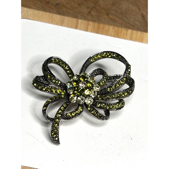 Vintage Rhinestone Bow Brooch Pin With Yellow & Clear Crystals - Picture 1 of 8